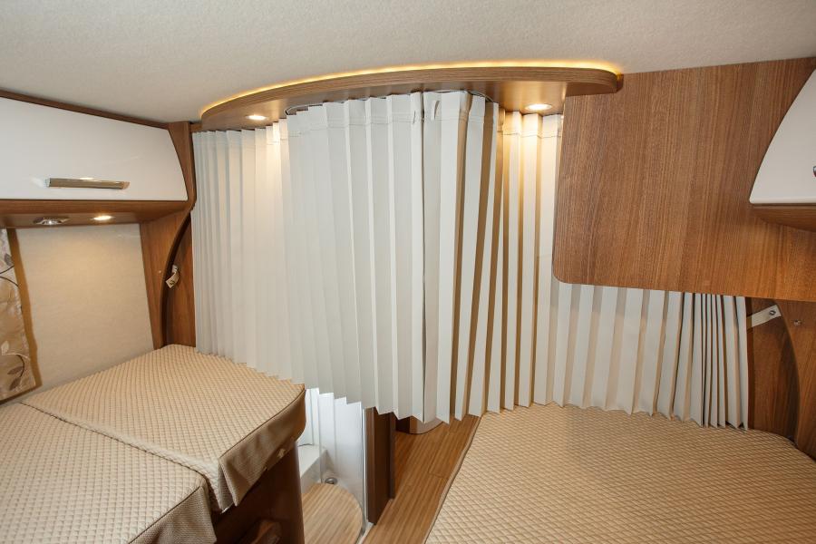 Детали интерьера Carthago C-Tourer I 2015 года  (фото 20 из 31)